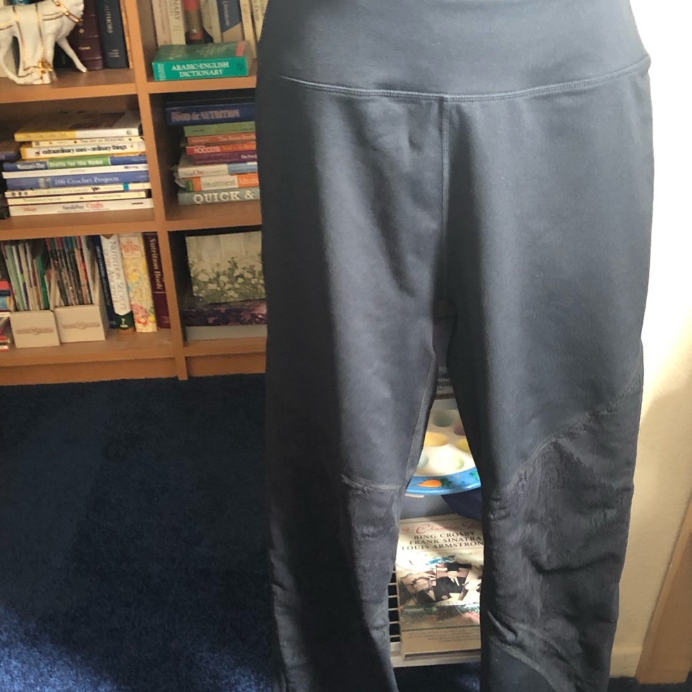 XXL Black Fabletics yoga pants/leggings